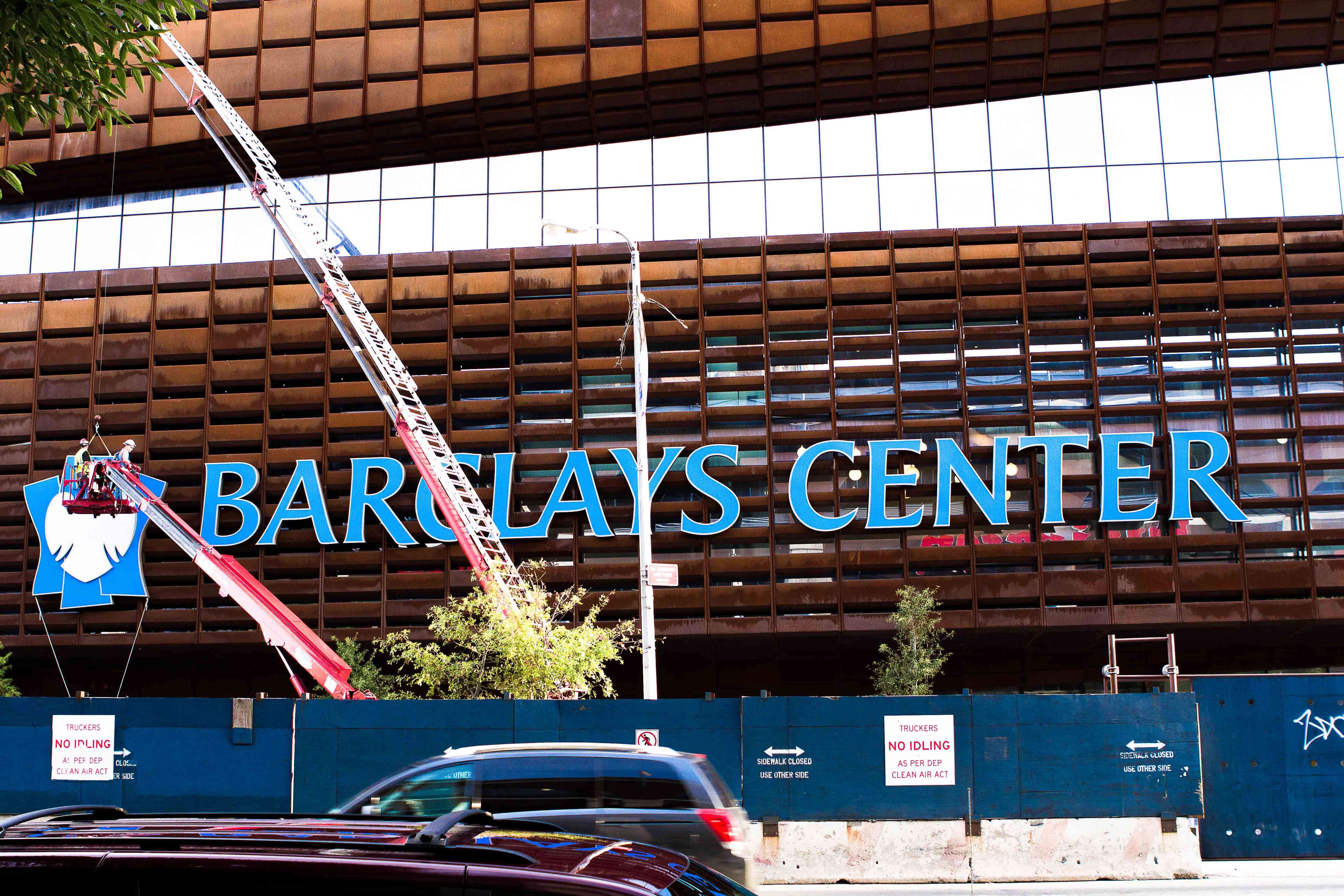 barclays counter opening times